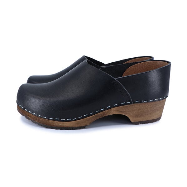 SNÖ - Damen & Herren schwedische Holz Clogs von me&myClogs - low heel von me&myClogs