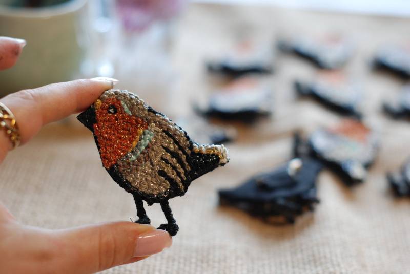 Nadel Handgemachte Brosche, Rotkehlchen Vogel Brosche Nadel Handgemachte Brosche, Rotkehlchen Vogel Brosche von meaningoftheOBJEct