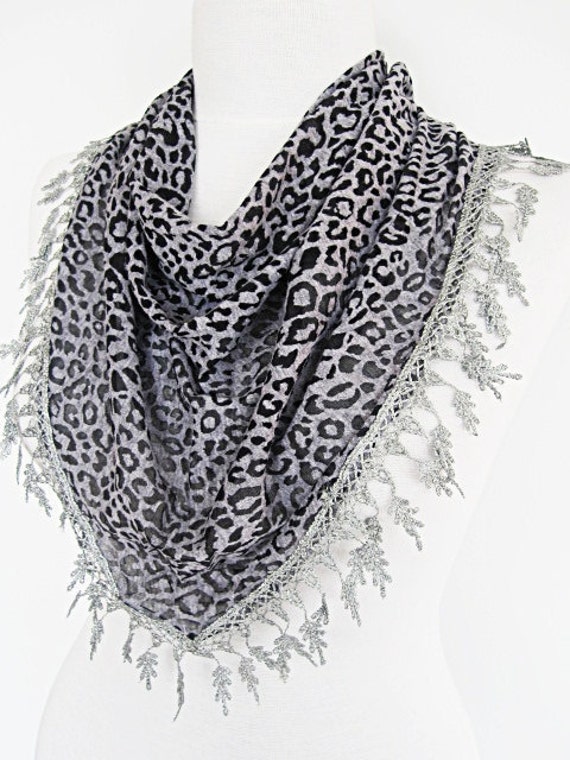 Grauer Transparenter Leopardenschal/Schal Mit Spitze, Geschenk, Verkauf, Mode, Hochzeit, Grau Grauer Transparenter Leopardenschal/Schal Mit Spitze, Geschenk, Verkauf, Mode, Hochzeit, Grau von mediterraneanlights