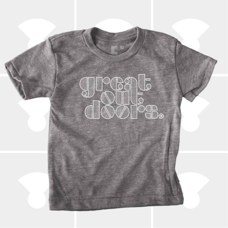 The Great Outdoors Kids T-Shirt, Türen Parodie Grafik Handgedrucktes Natur Geschenk von mediumcontrol