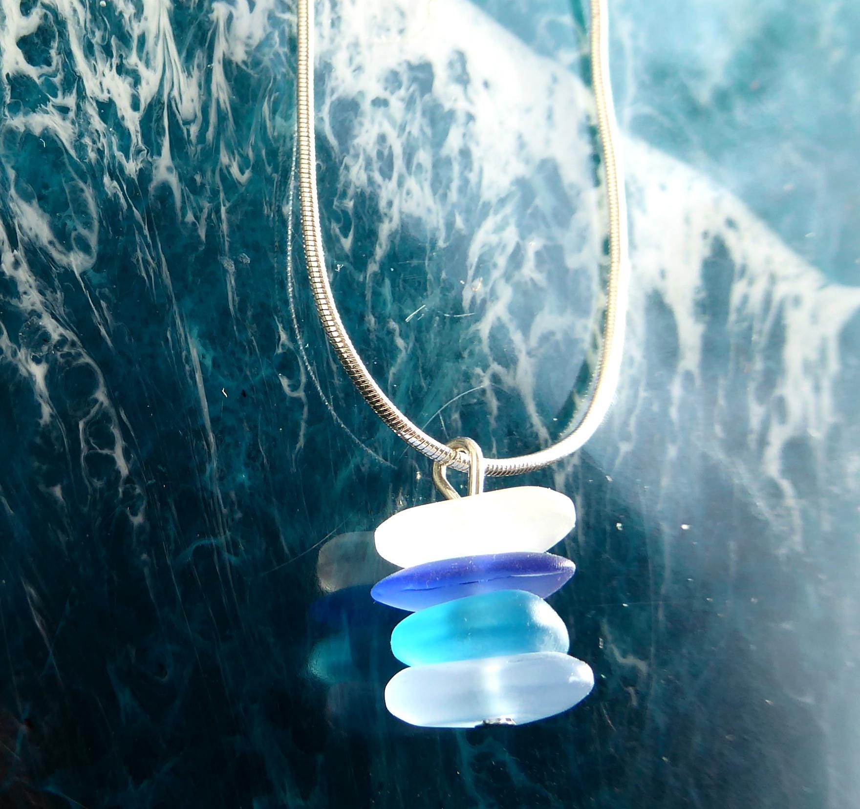 Kette Mit Seeglas in Türkis-Blau-Weiß Silber von meersusedesign