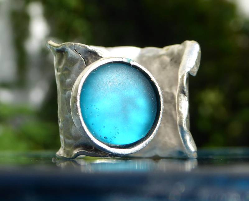 Offener Ring Mit Seeglas in Petrol , Silberfarbend von meersusedesign