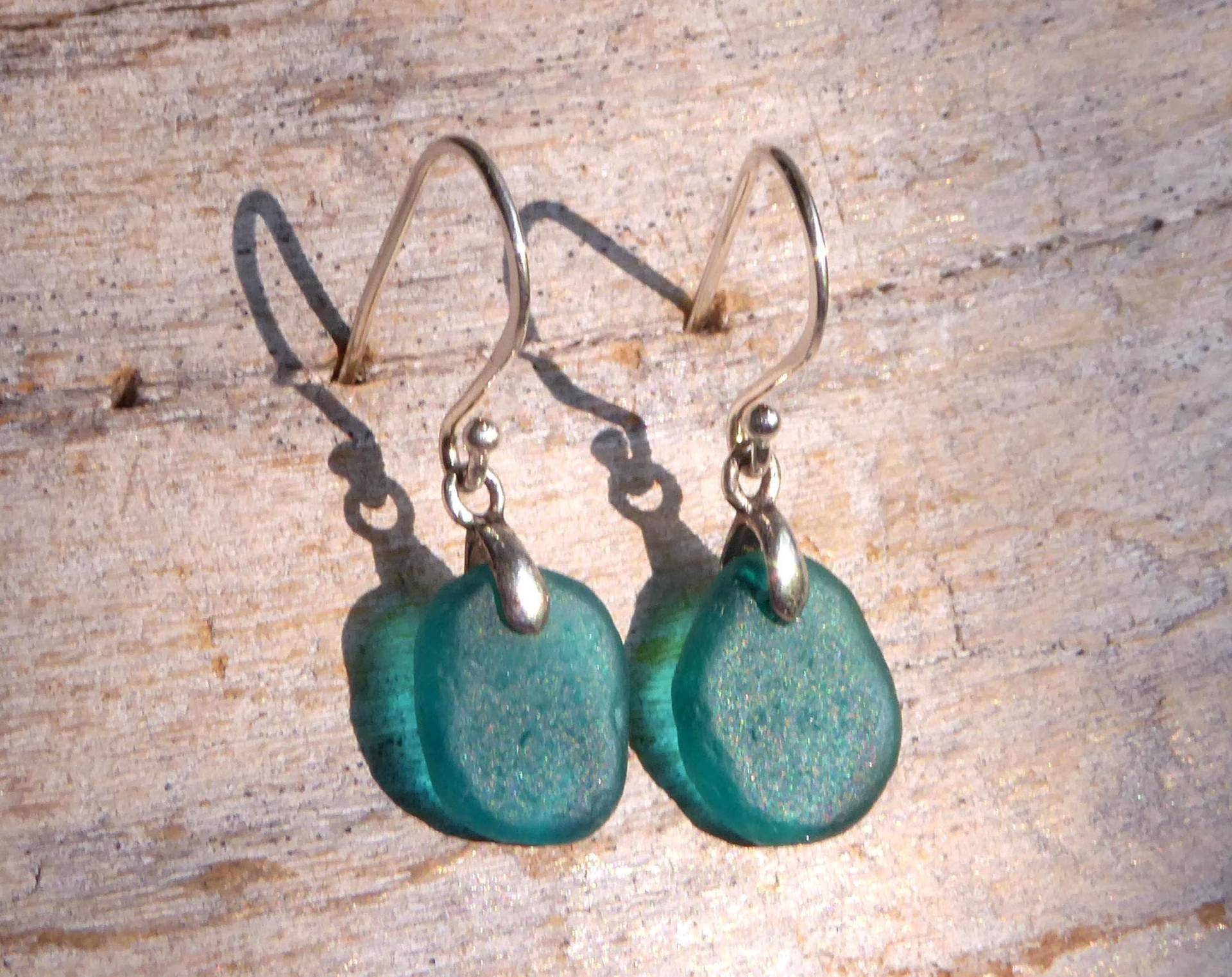 Ohrringe Mit Seeglas in Petrol 925 Silberohrhaken Ohrringe Mit Seeglas in Petrol 925 Silberohrhaken von meersusedesign