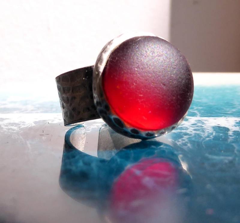 Ring Mit Rotem Seeglas , Silberfarbend Verstellbar von meersusedesign