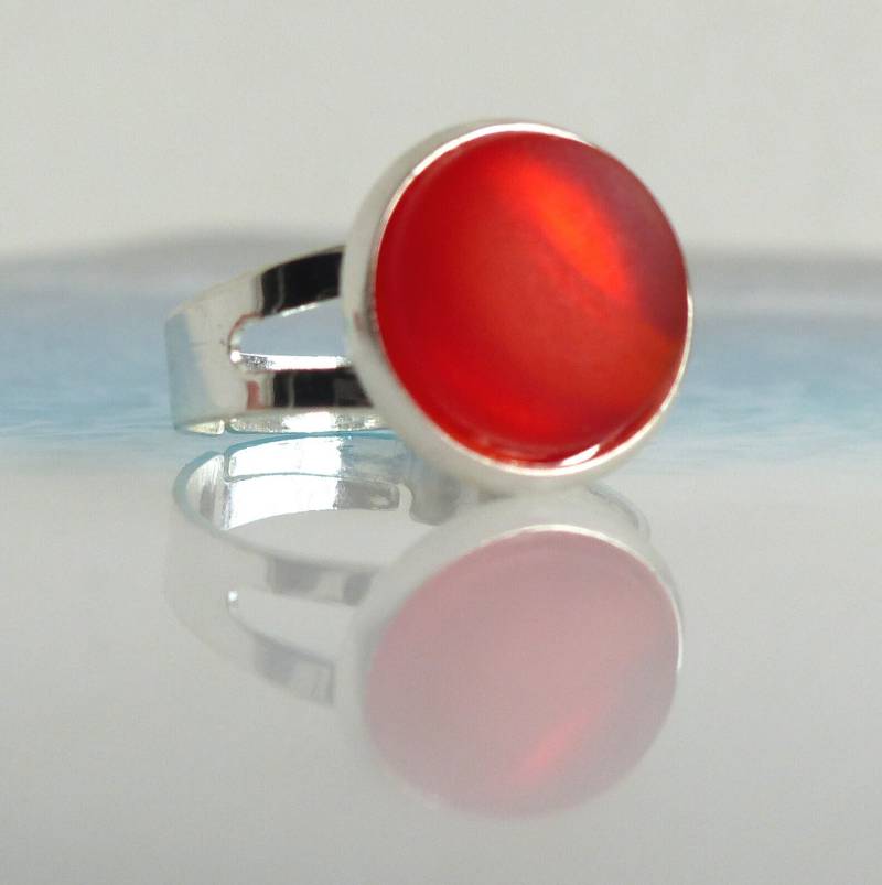 Ring Mit Seeglas in Rotorange , Silberfarbend von meersusedesign