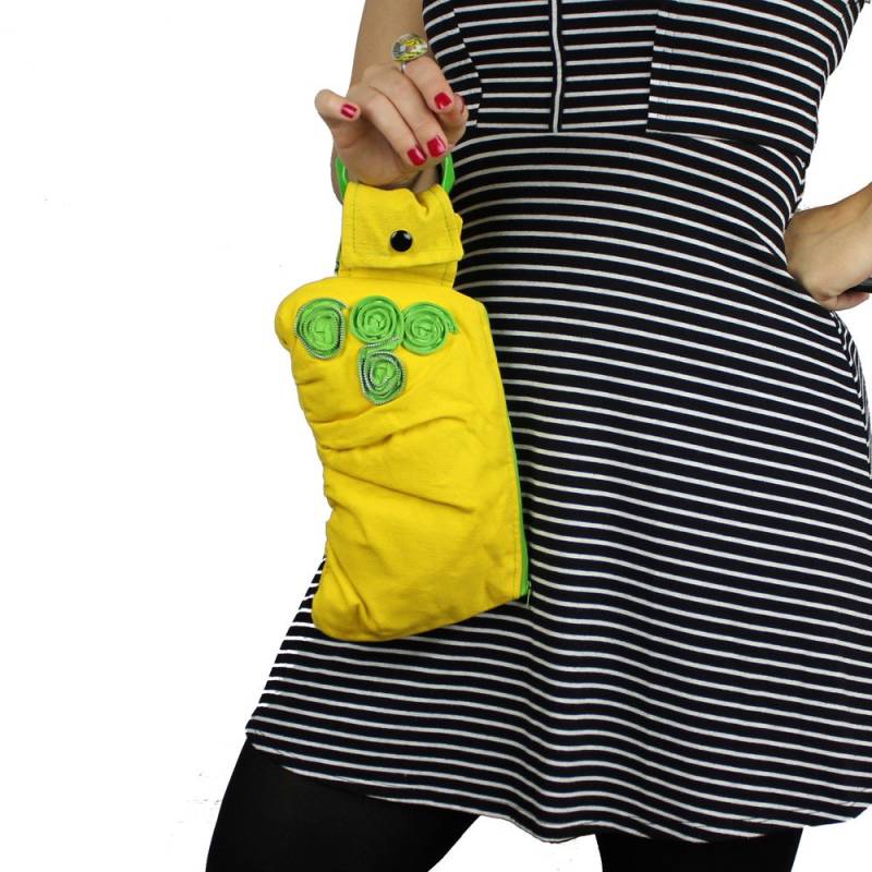 Gelb Und Limettengrün Wristlet Bracelet Handtasche/Unikat Handgefertigt Von Designer Mit Wiederverwendeten Materialien von meganleone