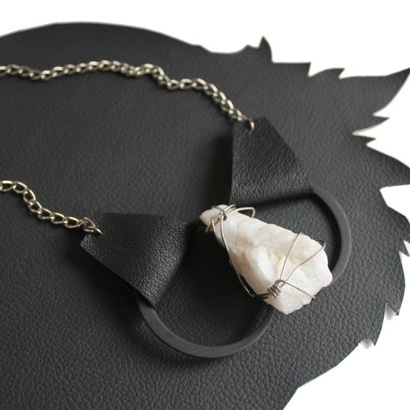 Milky Quartz Geode Leder & Autoteile Halskette/Unikat Handmade By Designer von meganleone