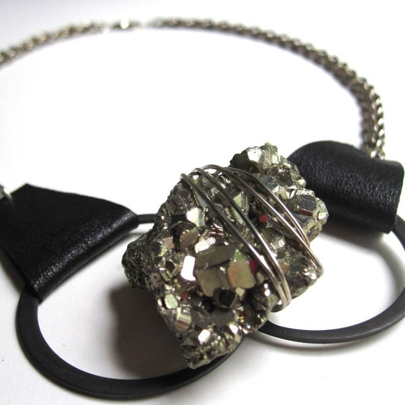 Pyrit Lita Geode Rock Handschellen Halskette von meganleone