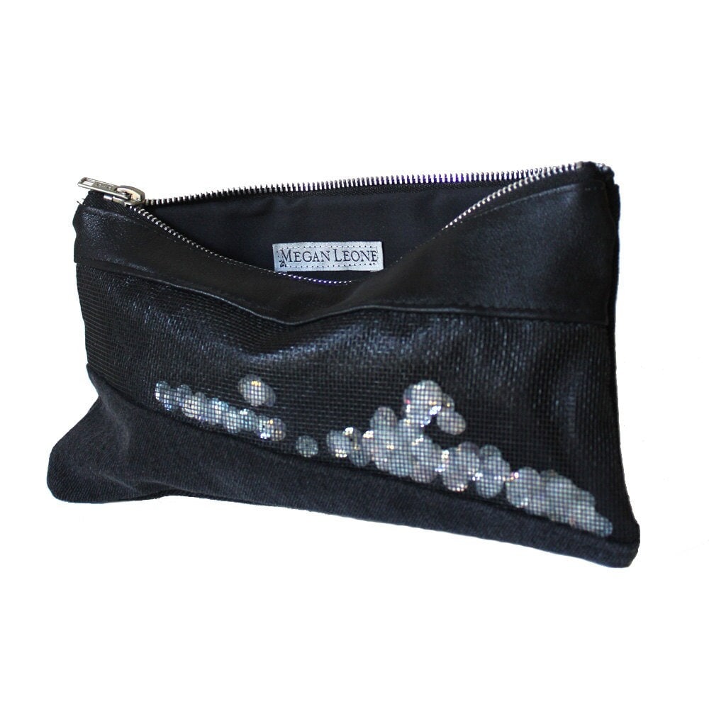 Schwarz & Weiss Pailletten-Leder-Clutch/Kleine Pailletten-Clutch Denim-Leder Reißverschlusstasche Upcycled Leder-Denim-Reißverschlusstasche von meganleone