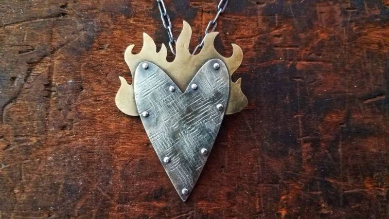 Herz Auf Feuer-Halskette Herz Auf Feuer-Halskette von meganstelzer