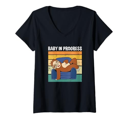 Damen Baby In Progress Süßes Faultier T-Shirt mit V-Ausschnitt von >>mehr Vintage Faultier und Faultier Spruch hier