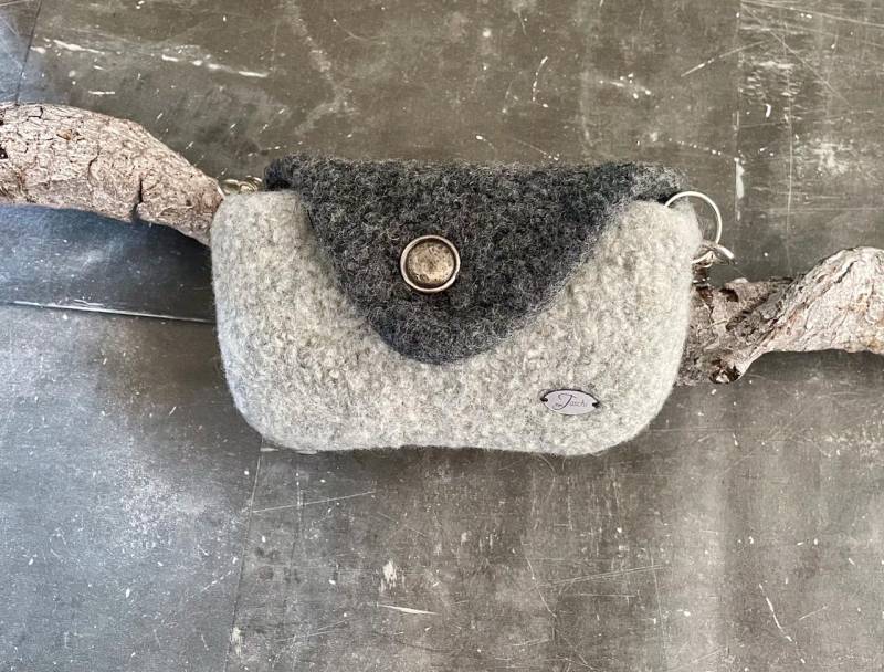 Hüfttasche in Hellgrau Und Dunkelgrau Mit Knopf Von Meitaschi, Ideal Für Die Kleine Geldbörse Brieftasche Das Handy von meiTaschi