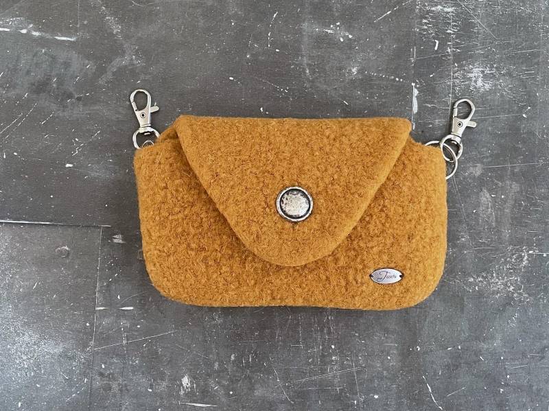 Kleine Filztasche, Gürteltasche in Curry, Hüfttasche Im Partnerlook, Für Mutter Und Tochter, Mann Frau, Oma Enkel von meiTaschi