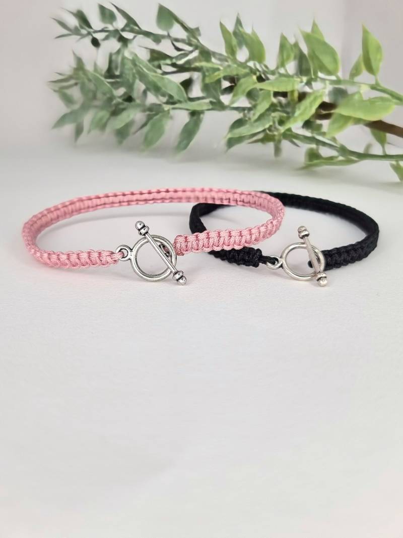 Makramee-Armband Mit Knebelverschluss Makramee-Armband Mit Knebelverschluss von meinHerzstueckDesign