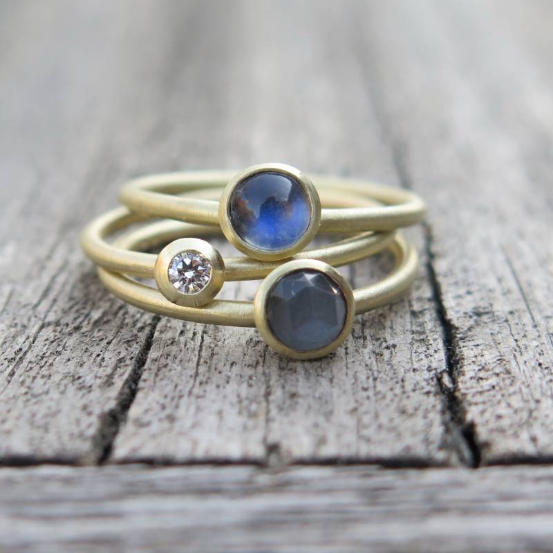 3 Stapelringe 750 Gold Mit Mondsteinen Und Brillant 0, 07 Ct Lupenrein von meinWerkk