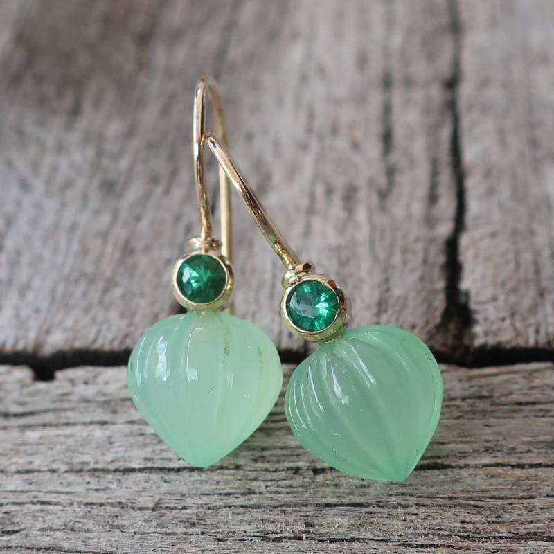 585 Gold Ohrhänger Ohrringe Mit Apfelgrünen Chalcedon Zwiebeln 9 X 9mm U. Smaragde Unikat Goldschmiedearbeit Meisterarbeit von meinWerkk