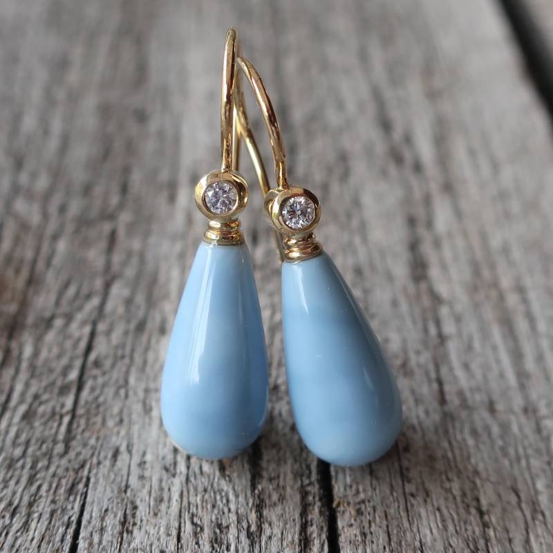 750 Gold Ohrhänger Mit Blauen Opal Tropfen 16 X 8 Mm Und Brillanten Unikat Goldschmiedearbeit Meisterarbeit von meinWerkk