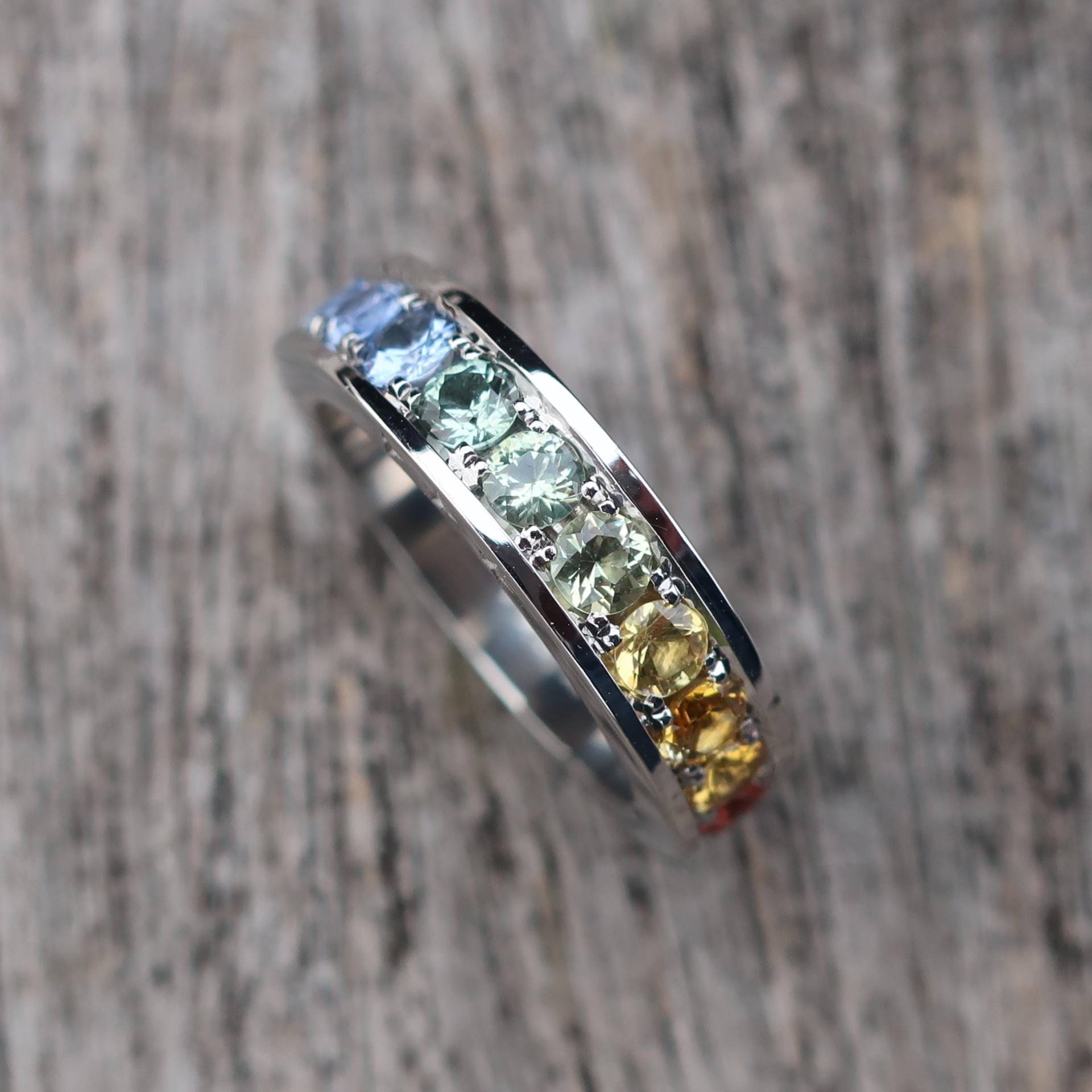 Memoire 960/ - Platin Ring Mit Regenbogen Saphir Linie Unikat Goldschmiedearbeit Meisterarbeit von meinWerkk
