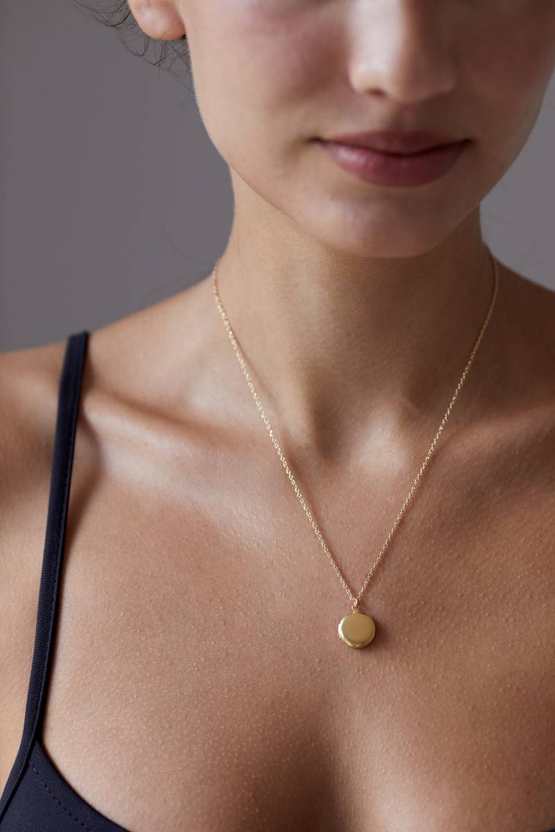 Goldene Medaillonkette Rundes Mini Medaillon Goldschmuck Fotomedaillon Kette Amulett Goldkette von meineketten