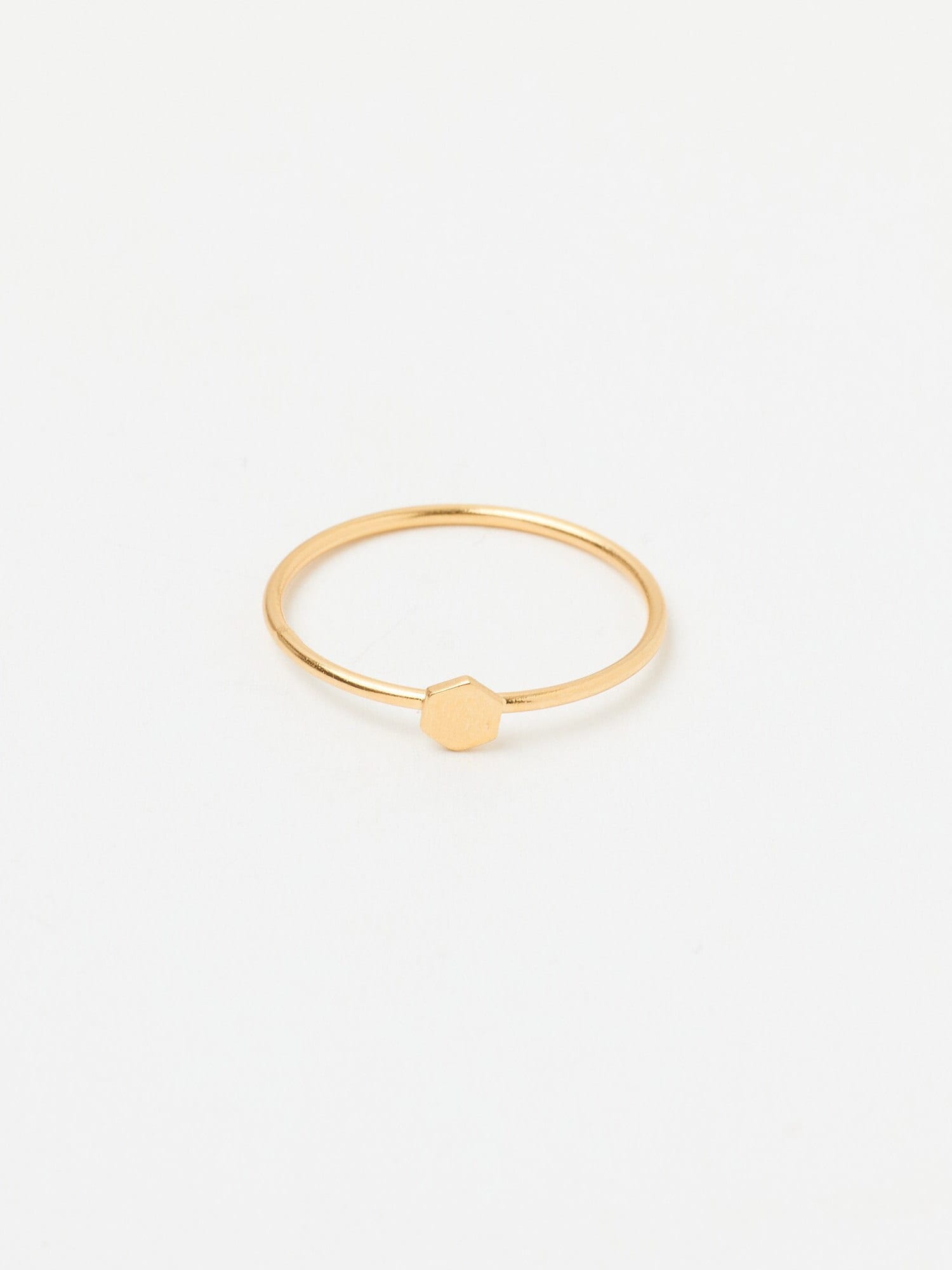 Goldener Punkt Stapelring Ring Mini Dot Hexagon Wabe Plättchenring Plättchen Sterling Silver Vergoldet Stackable Ring von meineketten