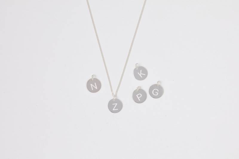 Silberne Buchstabenkette 925 Silber Silberkette Kette Plättchen Buchstabe Initialienkette Blättchen Plättchenkette Initialien Silver von meineketten