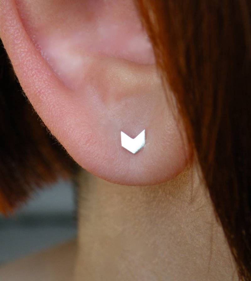 Winzige Pfeil Ohrstecker Aus Sterlingsilber Für Männer Und Frauen Winzige Pfeil Ohrstecker Aus Sterlingsilber Für Männer Und Frauen von melaniefavreau