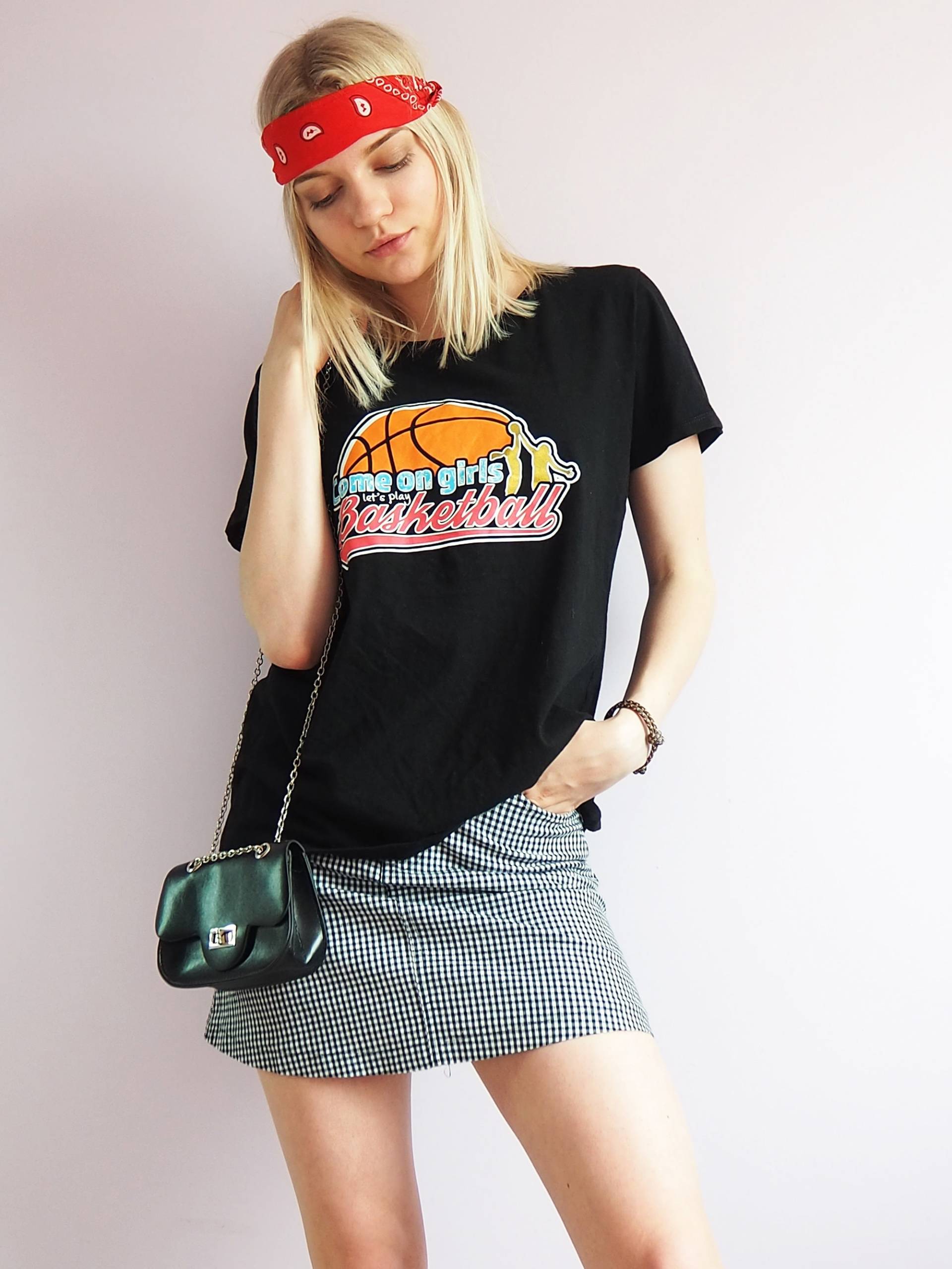 Vintage Top Für Frauen, Y2K Schwarz Sport T-Shirt Mit Logo Print, Retro Kleidung, Frauen Kleidung von mellinaVINTAGE