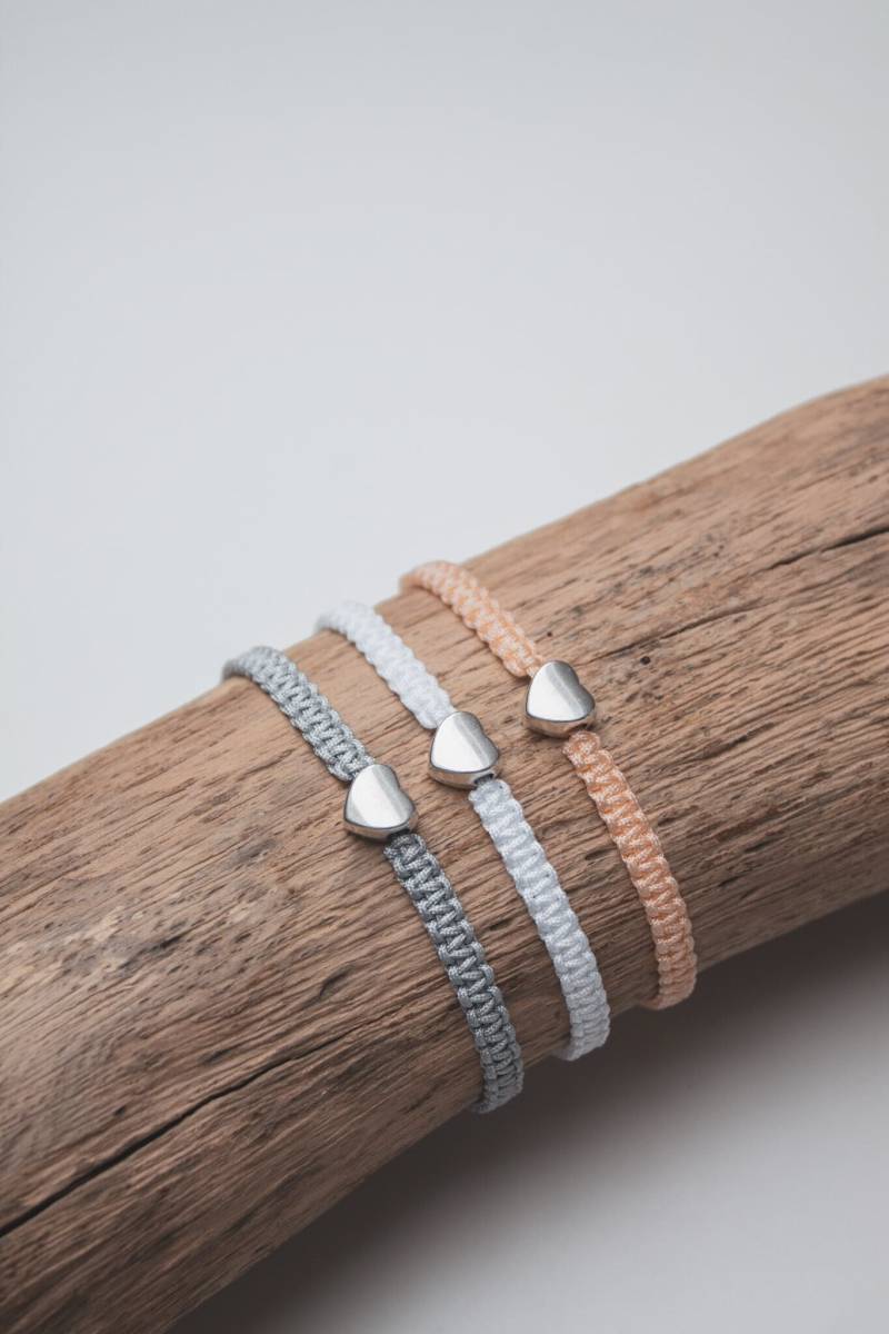 Makramee Armband Heartly Spring Collection Silber von mellinalovelythings