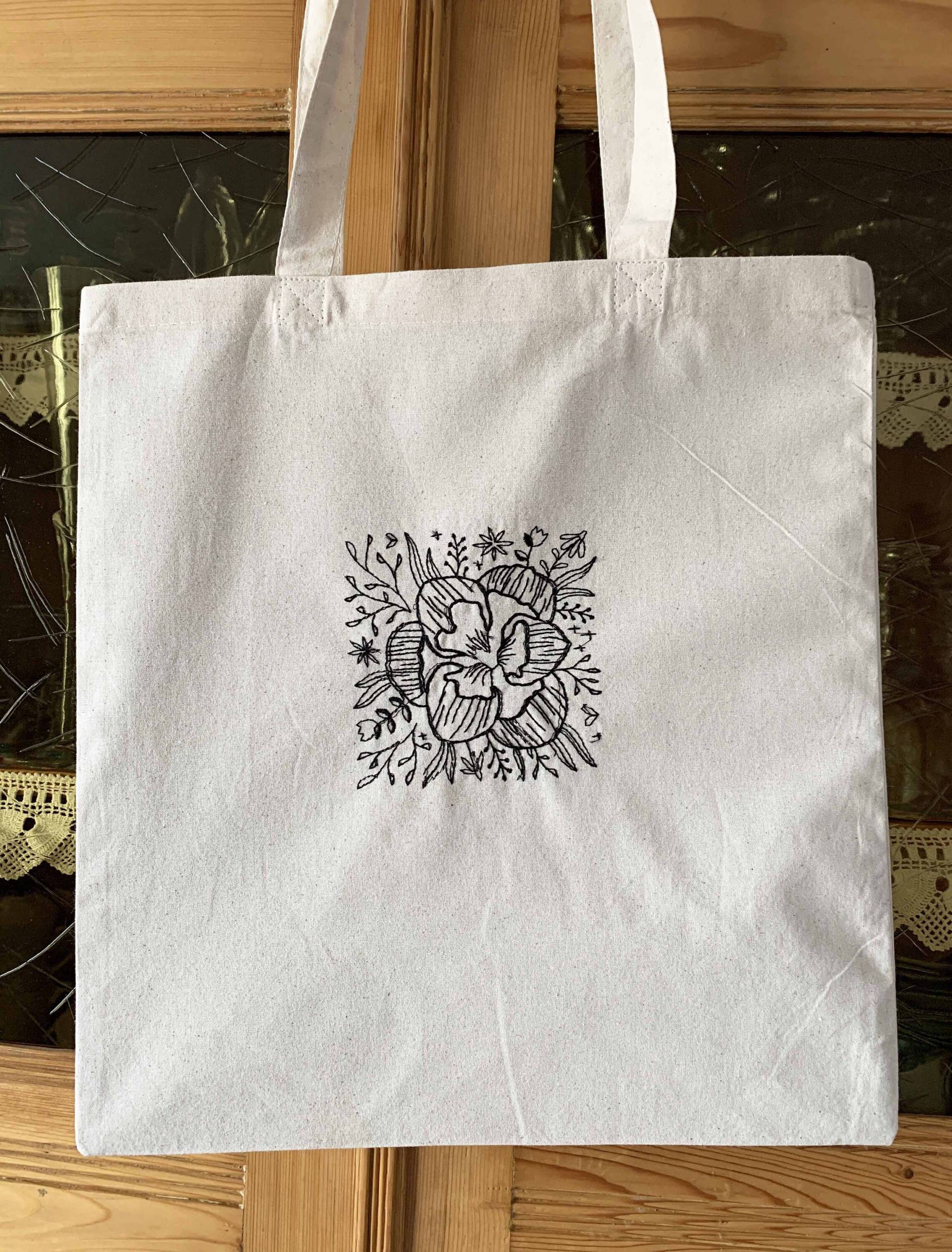 Tote Bag Gestickt "01 01 Blume Bleistift Schlag" Tote Bag Gestickt "01 01 Blume Bleistift Schlag" von merceriebroderie