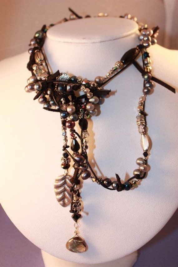 Ebenholz Lariat - Eine Geschichte Von A Mermaid in Schwarz Ebenholz Lariat - Eine Geschichte Von A Mermaid in Schwarz von mermaidtears