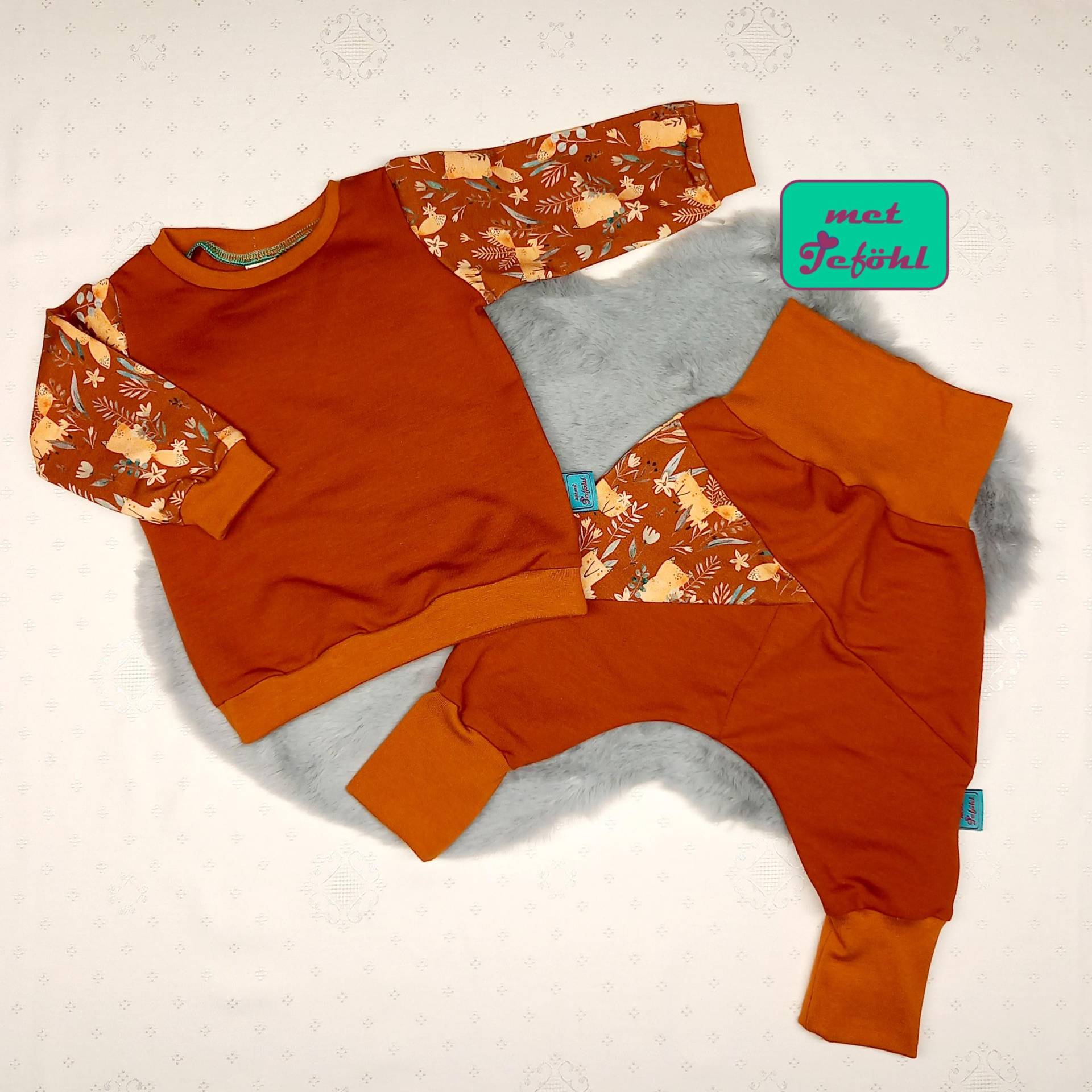 Outfit Herbstfüchse - Sweater Pumphose/Mitwachshose Strampler Kleidung Für Babys von metJefoehl