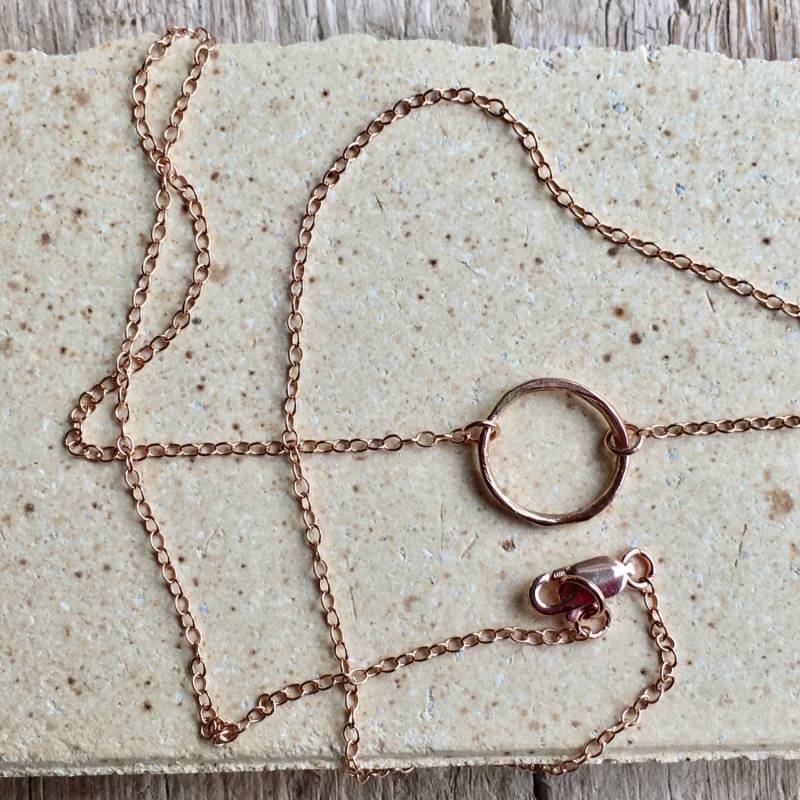 14K Rose Gf Ring Halskette - Roségoldring Gold Filled Kreis Zierliche Karma 14K Rose Gf Ring Halskette - Roségoldring Gold Filled Kreis Zierliche Karma von metalandivy