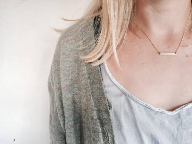 Feine Goldbarren Halskette - 14K Gf Tiny Bar Zierliche Zarte Feine Goldbarren Halskette - 14K Gf Tiny Bar Zierliche Zarte von metalandivy