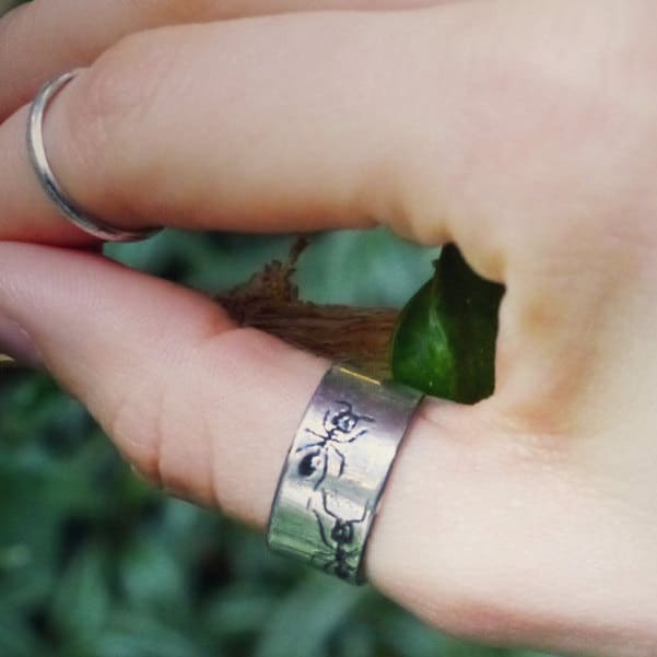 Handgemachte Sterling Silber Ameise Ring, Daumen Manschette Entomologie Schmuck, Insekt Käfer Geek Geschenk Handgemachte Sterling Silber Ameise Ring, Daumen Manschette Entomologie Schmuck, Insekt Käfer Geek Geschenk von metalclothandwood