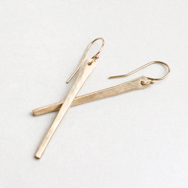 Kleine Goldene Stick Ohrringe, Schlichte Hängeohrringe Kleine Goldene Stick Ohrringe, Schlichte Hängeohrringe von metalmade