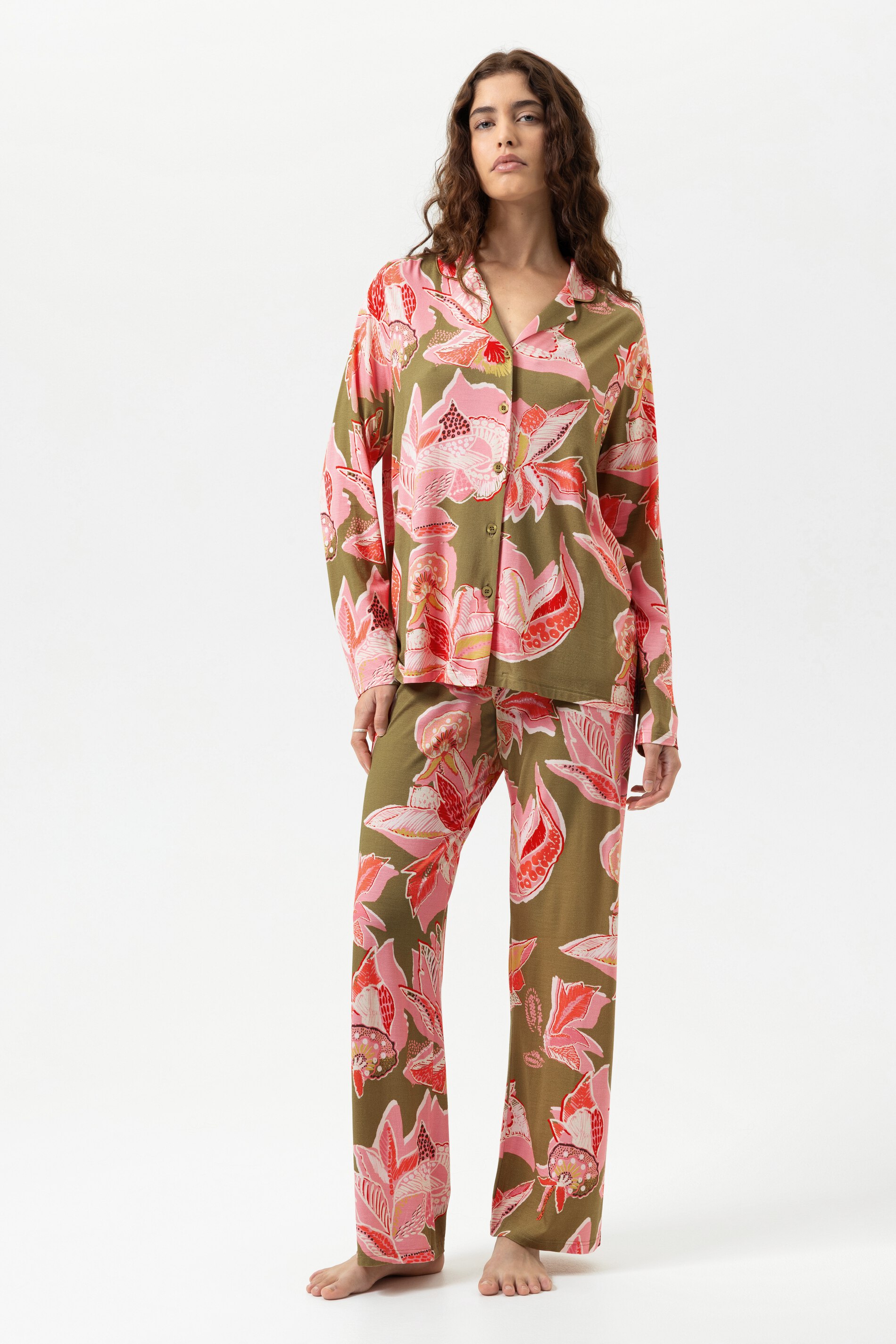 Anzug lang Serie Flower Whirl Golden Fern von mey