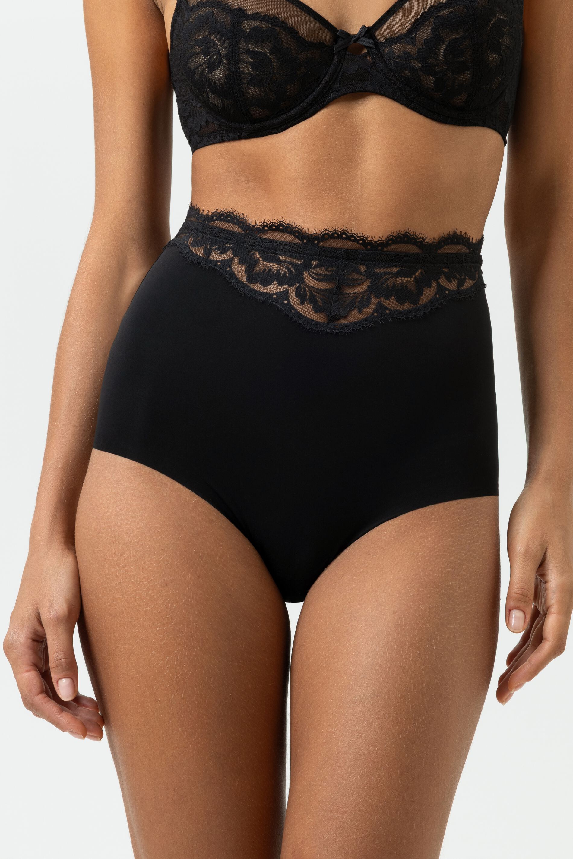 High-waist Pants Serie Amazing Schwarz von mey