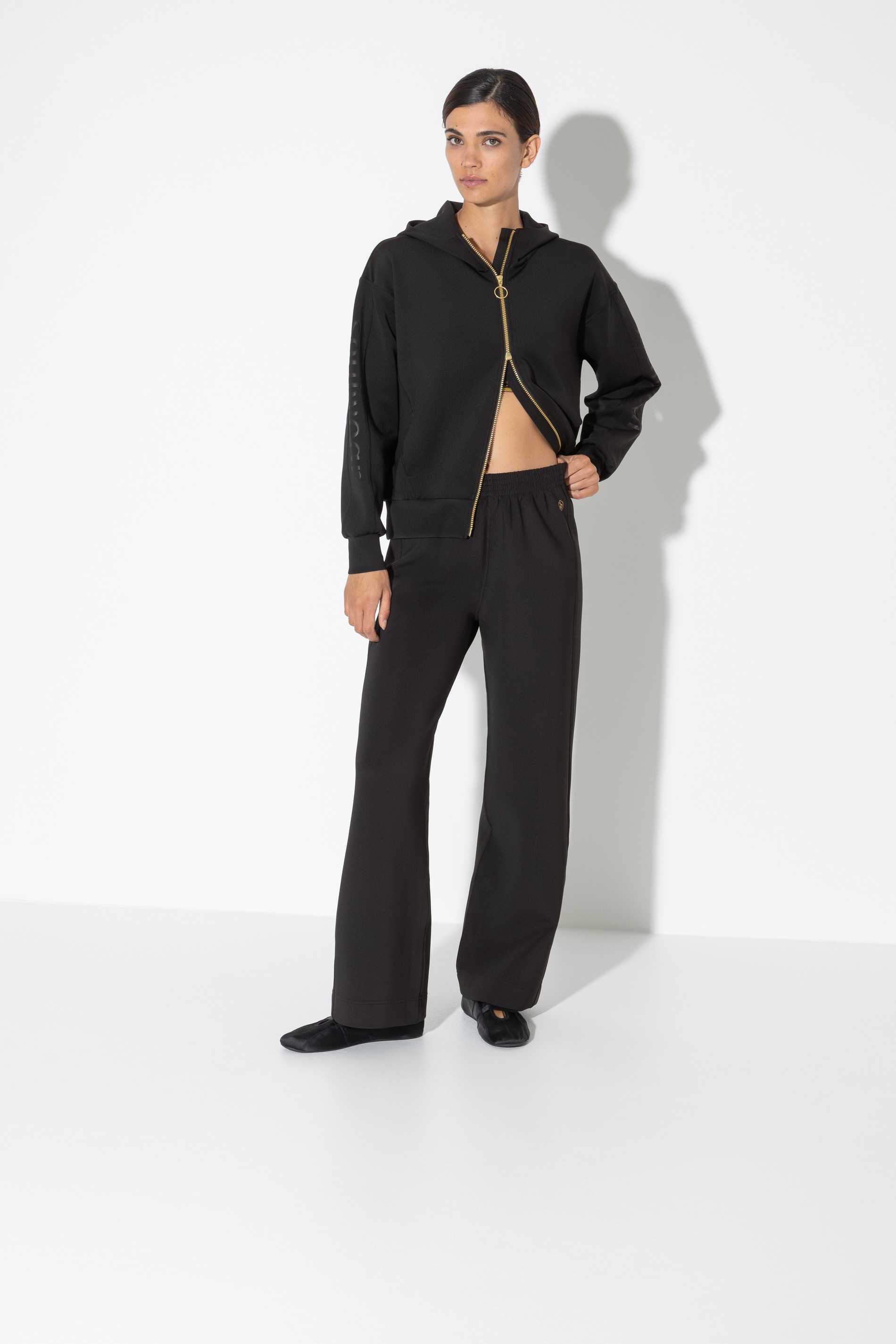 Hoodie Jacke Serie Balanced Space Black von mey