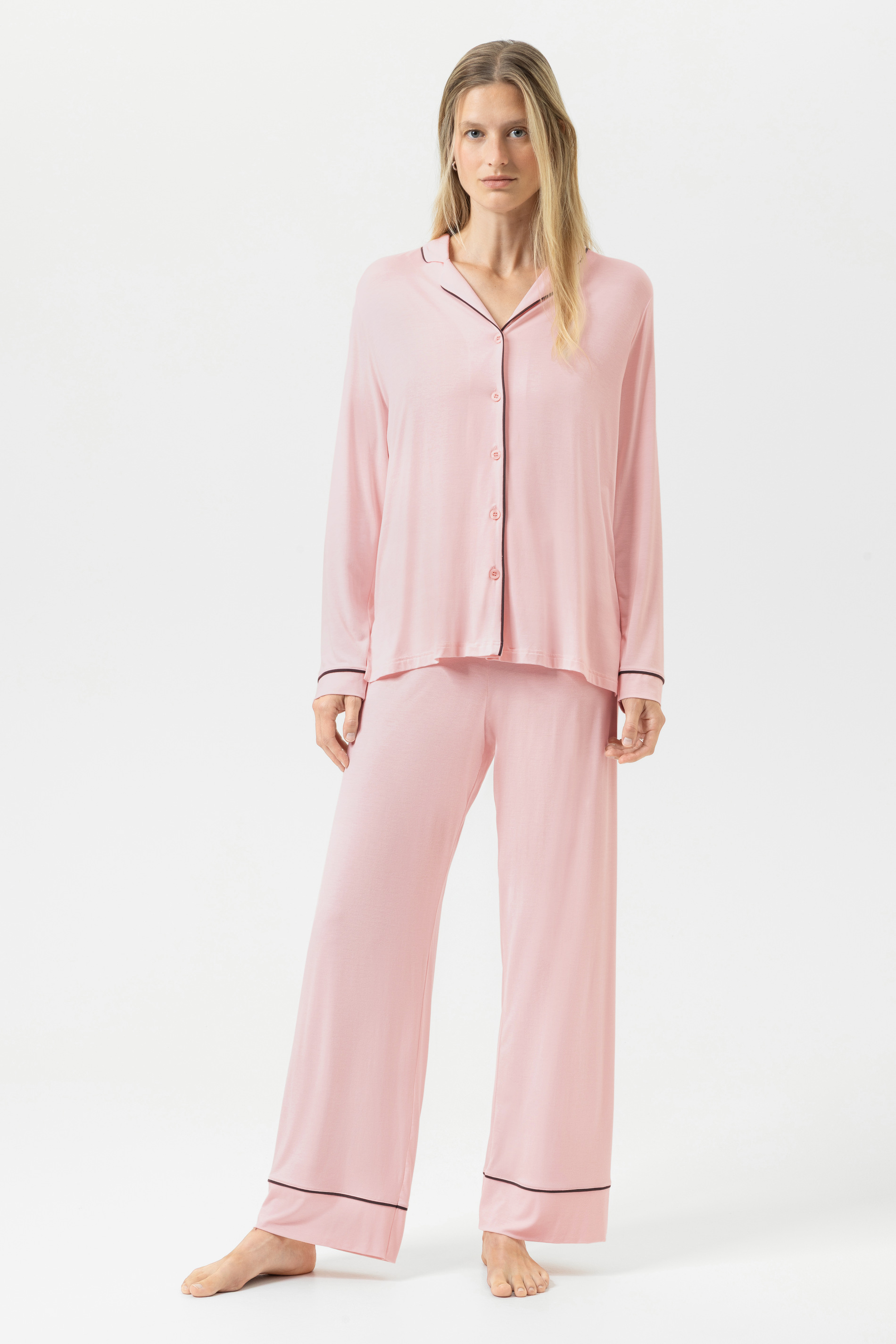 Langer Pyjama Serie Pure Chic Bonbon Pink von mey