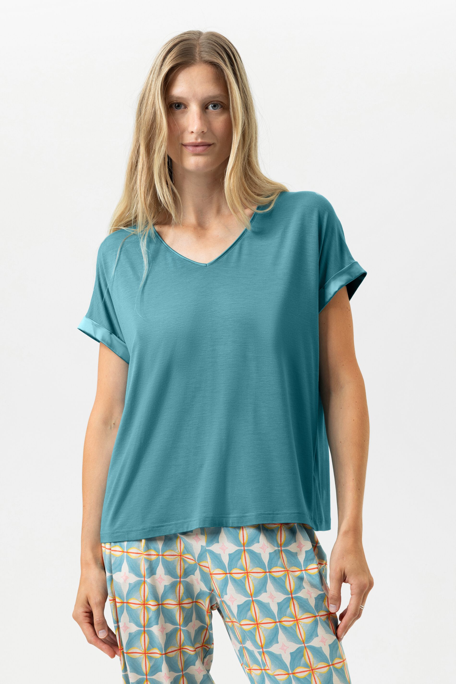 T-Shirt Serie Pure Chic Teal Dream von mey