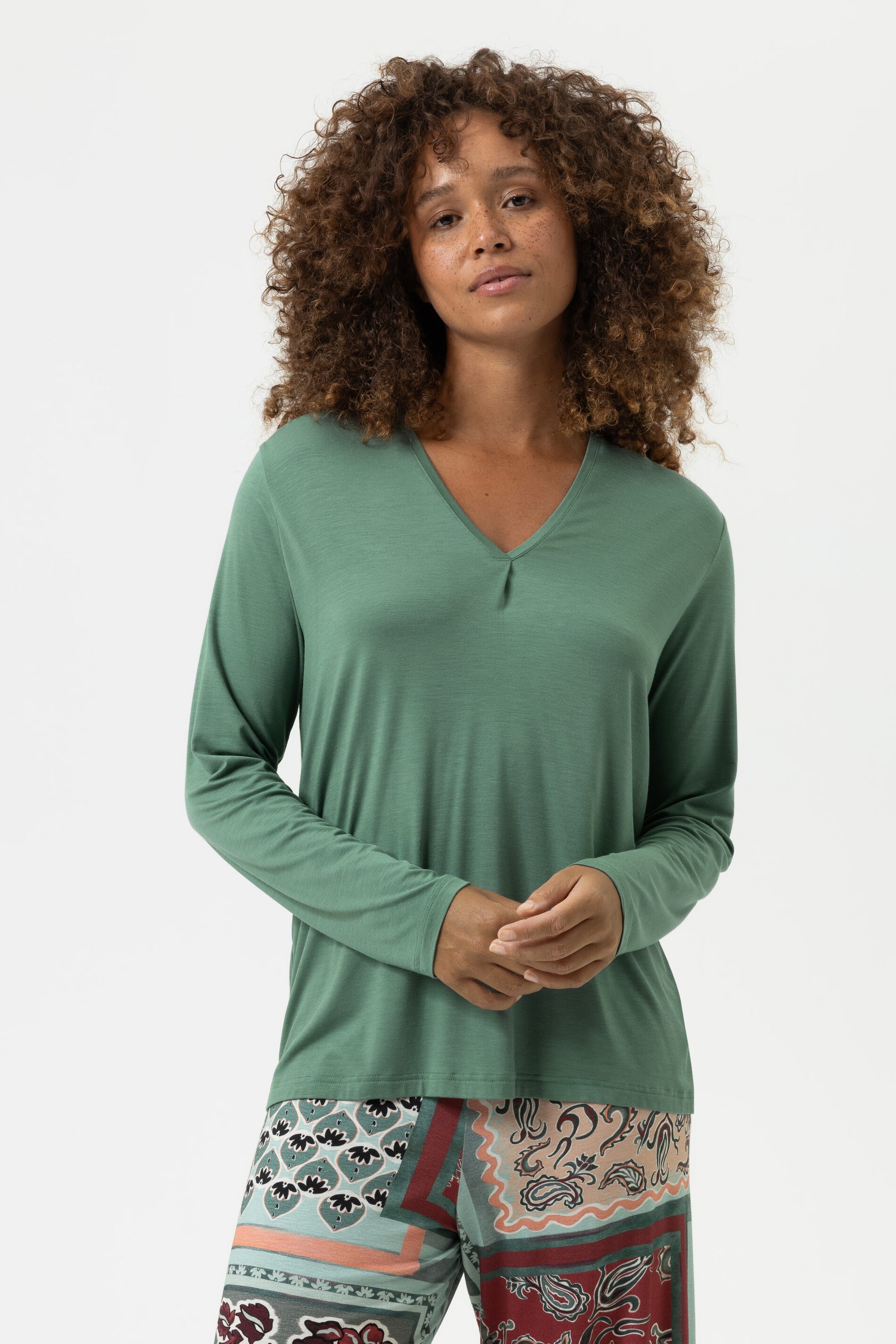 T-Shirt langarm Serie Pure Chic Peat Moss von mey
