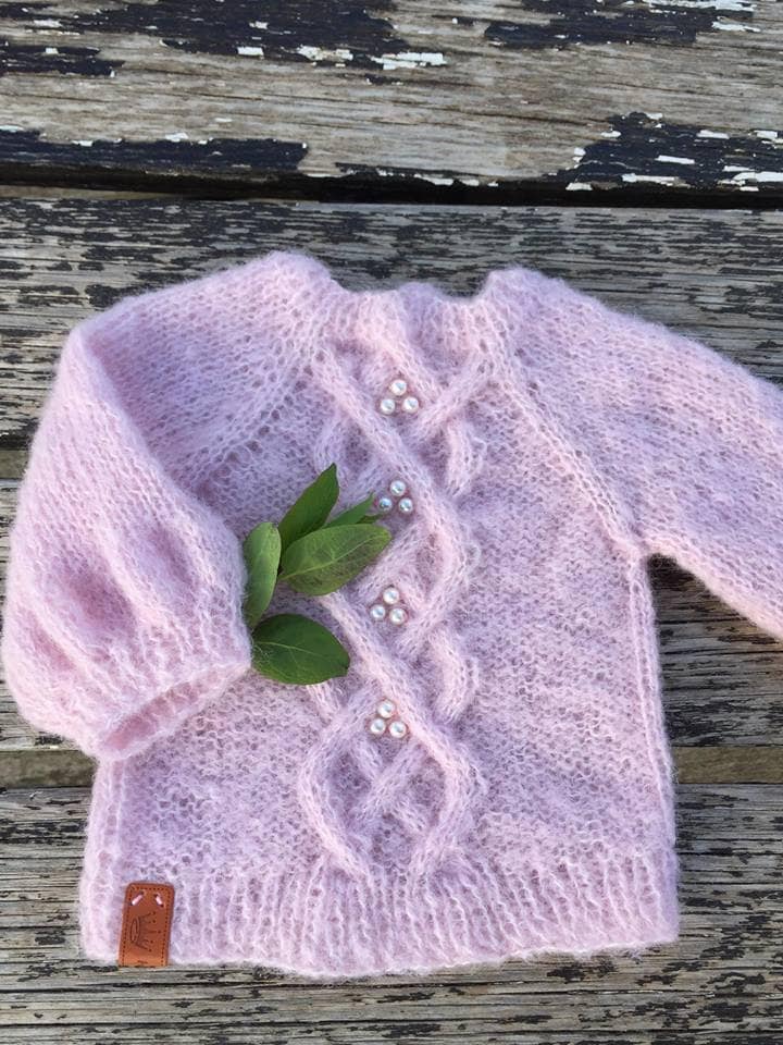 Handgemachter Pullover, Baby. Puderrosa, Alpaka, Seide, Handgefertigte Babykleidung, Rosa. Seide von micayu