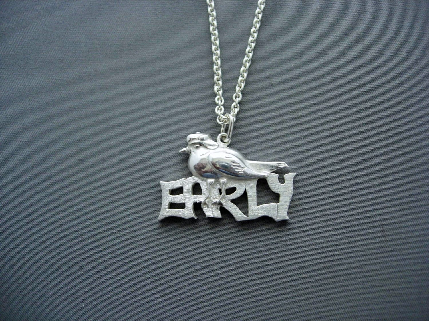 Früher Vogel Anhänger Und Kette von michaelLionel