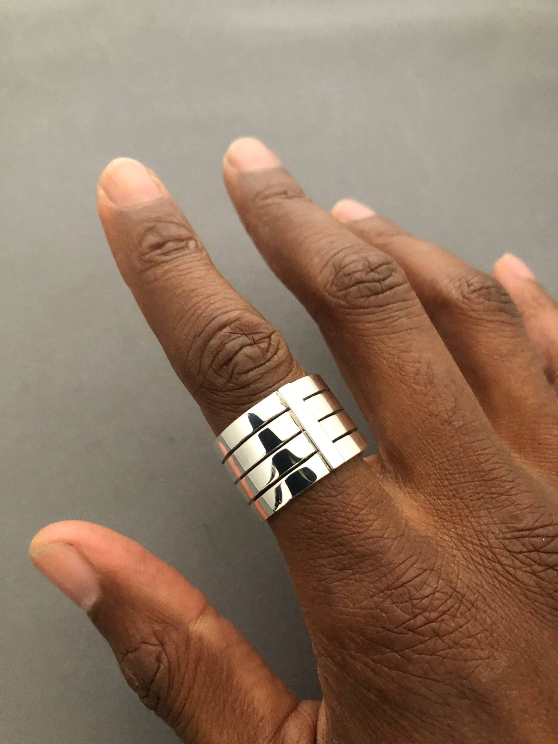 Schwerer Strukturierter Herrenring von michaelLionel