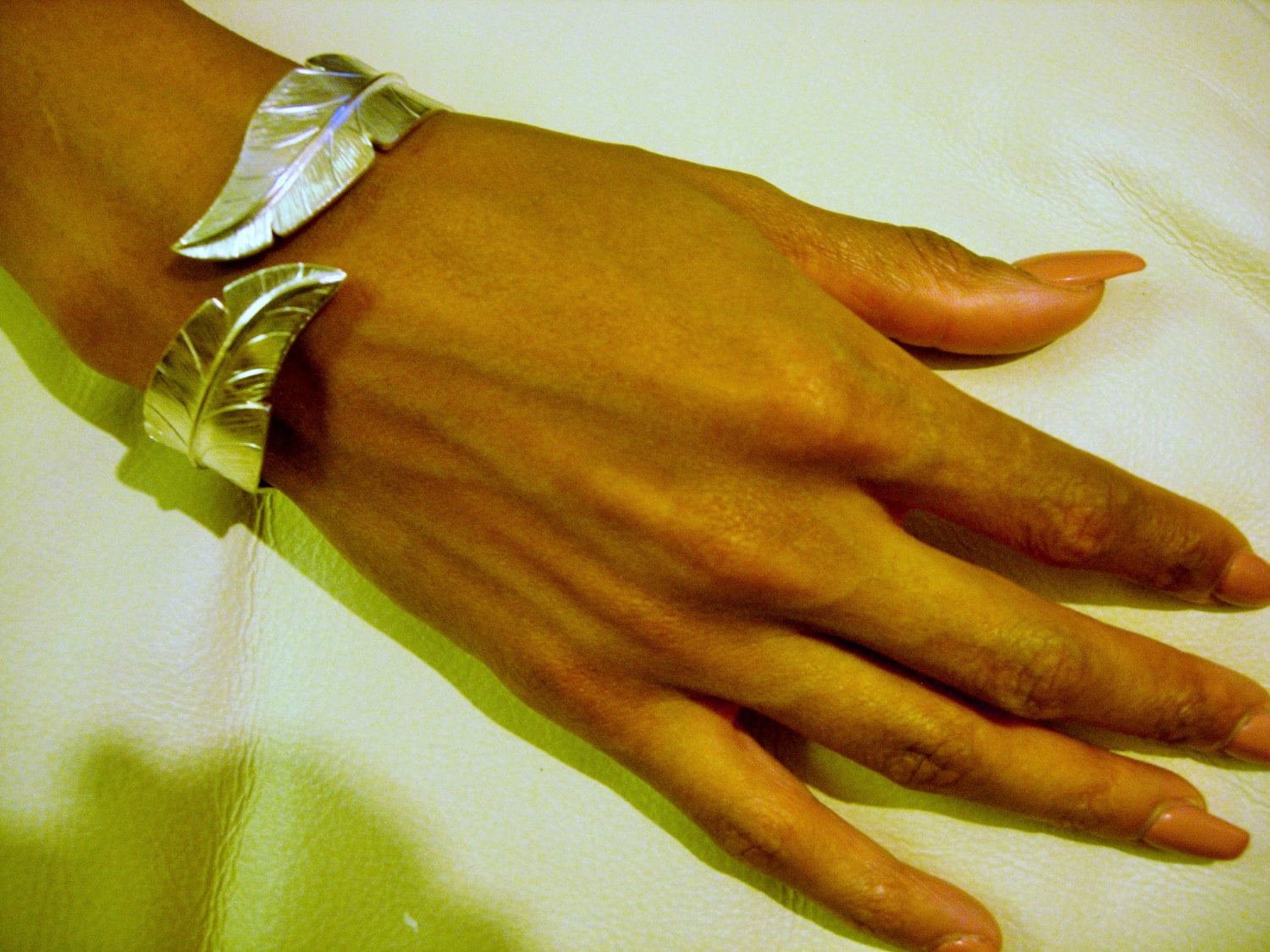 Silber Feder Armreif von michaelLionel