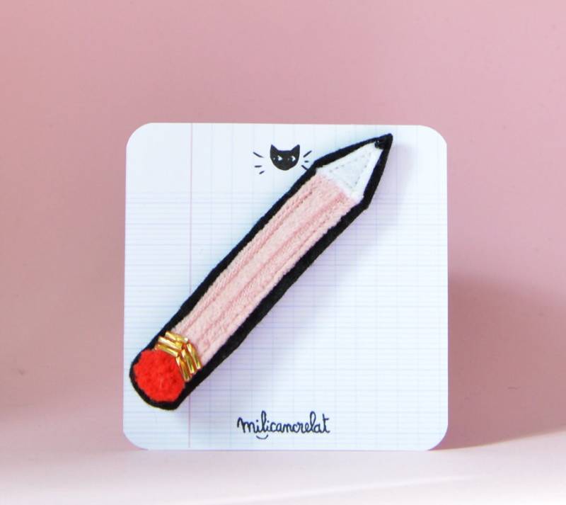 Bleistiftbrosche Aus Filz Und Perlensamt. Gesticktes Textiljuwel Mit Bleistiftapplikation. Geschenk Für Schullehrer von milicancrelat