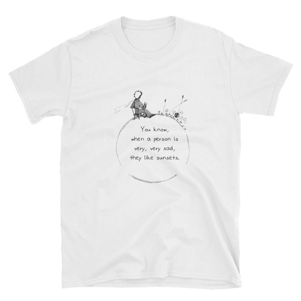 Kleine Prinz Buch Zitat Kurzarm Unisex T-Shirt Kleine Prinz Buch Zitat Kurzarm Unisex T-Shirt von milknteeshop