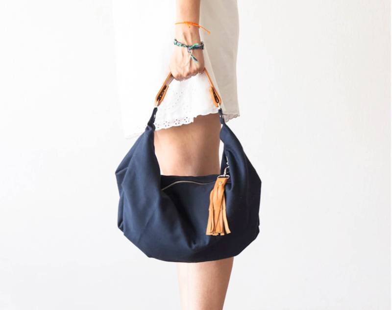 Blaue Canvas Tasche Mit Braunem Ledergriff, Hobo Geldbörse Kleine Schultertasche Geschenk Für Frauen - Mini Kallia von milloo