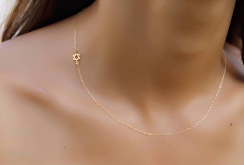Davidstern Halskette, Kleine Goldene Seitliche Magen David Halskette von miniLALI