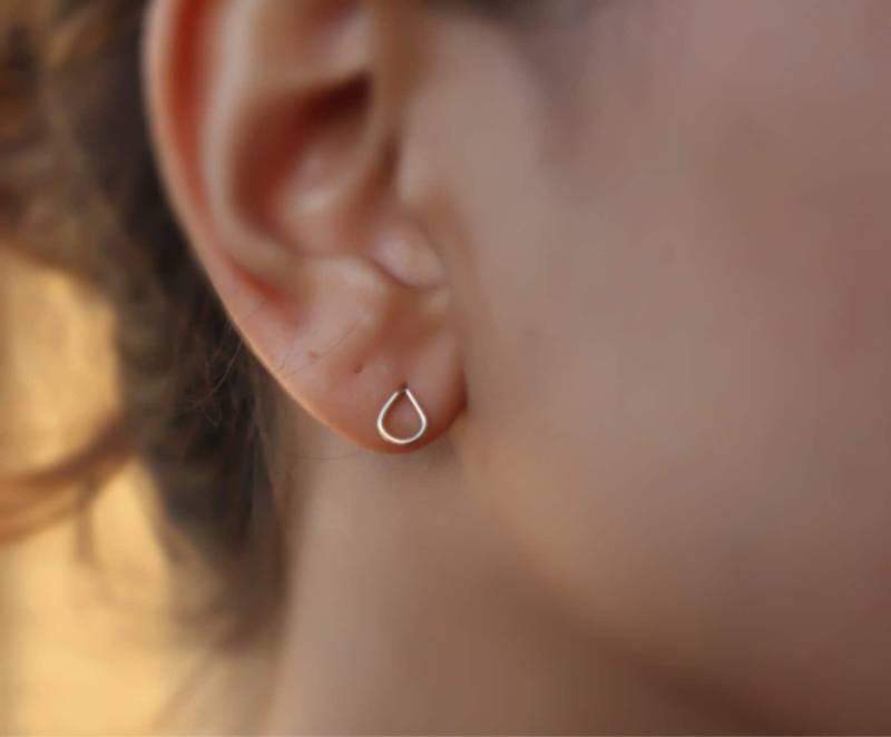 Winzige Tropfen Ohrstecker, Kleine Gold Ohrstecker Gold, Gold Winzige Tropfen Ohrstecker, Kleine Gold Ohrstecker Gold, Gold von miniLALI